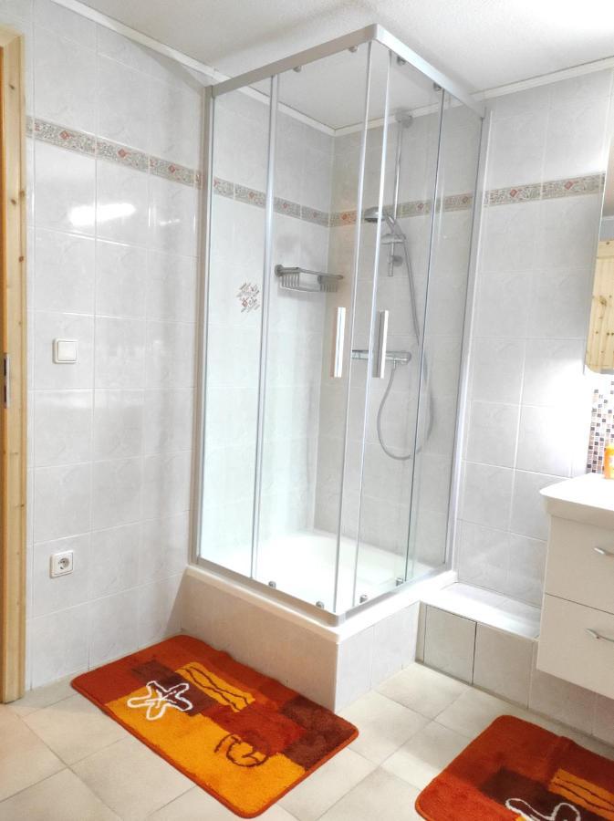 Privatzimmer Guhl Мунстер-ім-Гайдекрайс Екстер'єр фото