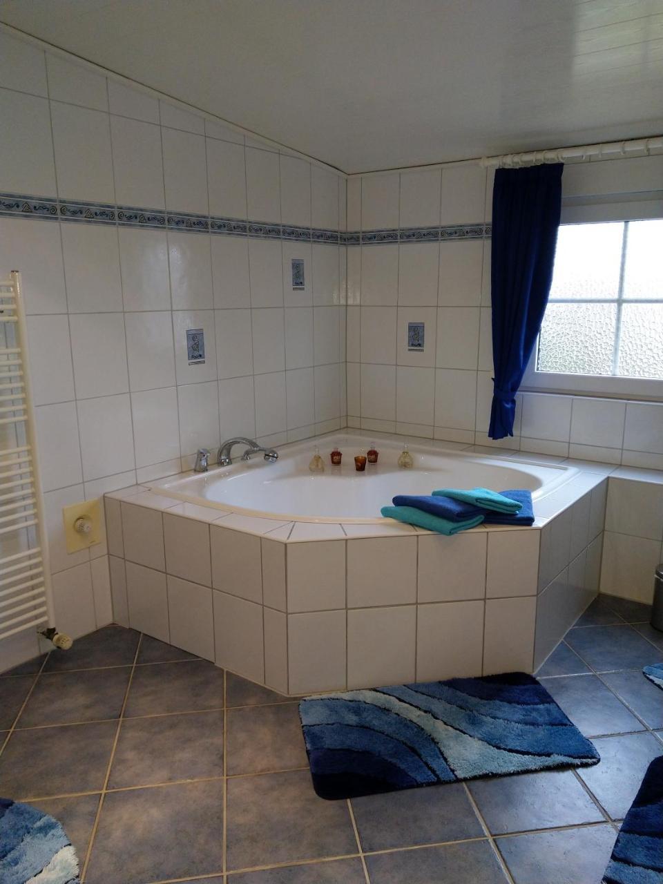 Privatzimmer Guhl Мунстер-ім-Гайдекрайс Екстер'єр фото