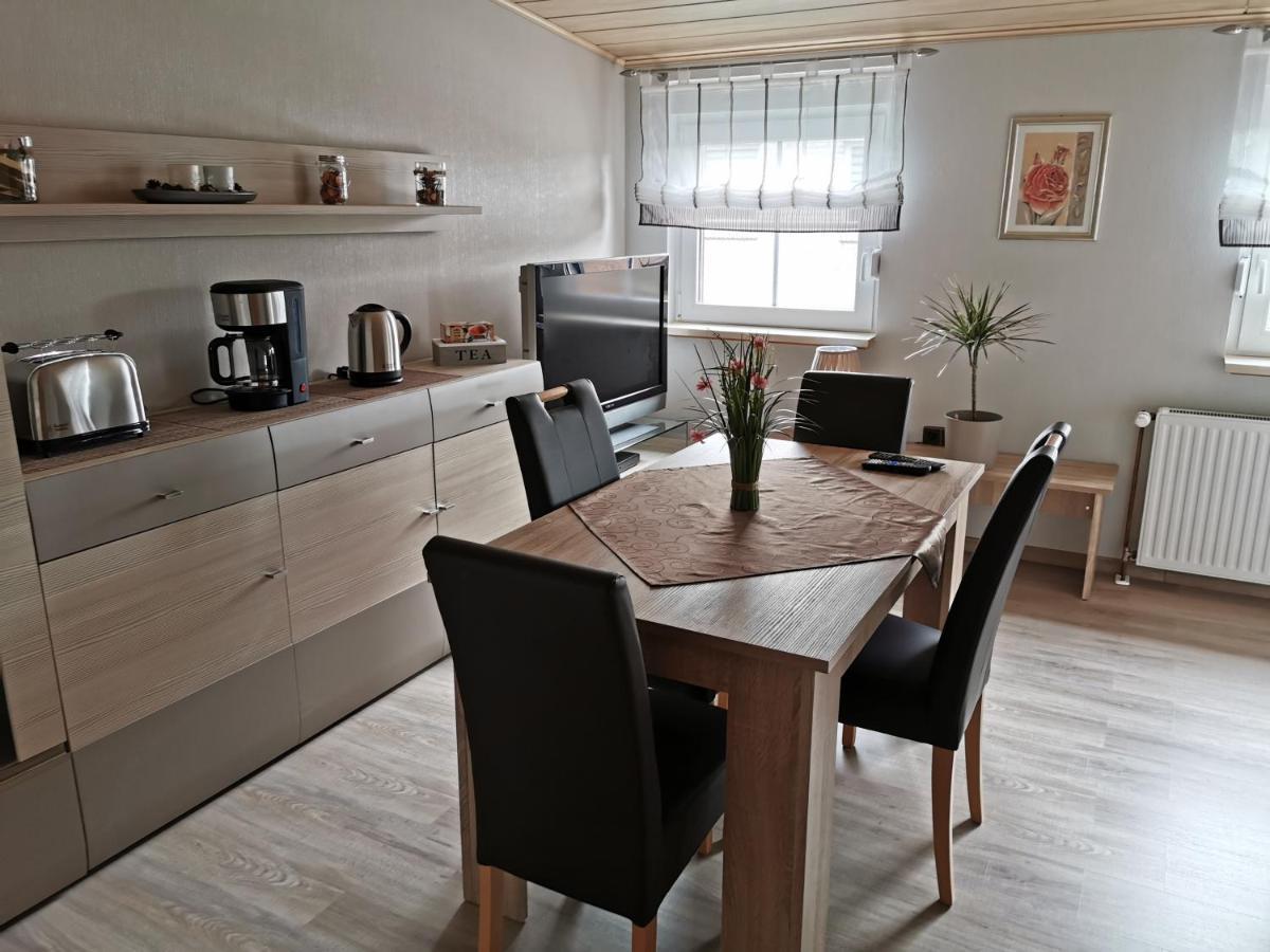 Privatzimmer Guhl Мунстер-ім-Гайдекрайс Екстер'єр фото
